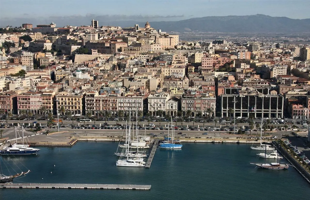 Al Centro Del Centro Apartment Cagliari Italy